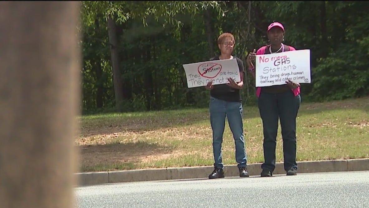 Residents oppose new gas station construction